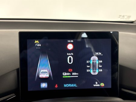 2025 MG 4 EXCITE LR**DIGITAL DASH**MULTIFUNCTIONAL STEERING WHEEL**APPLE CARPLAY ANDROID AUTO**REVERSE CAMERA**KEYLESS START**AIR CONDITIONING**CRUISE CONTROL**BLACK CLOTH INTERIOR**FINANCE AVAILABLE** €25,495 thumbnail