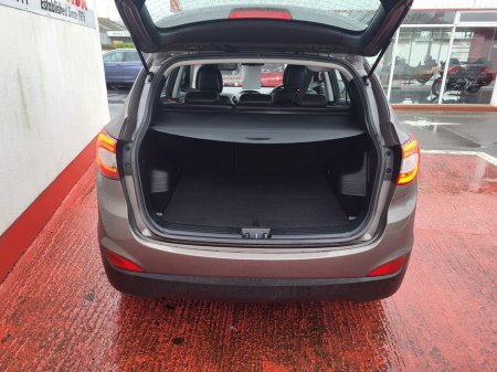 2014 Hyundai ix35 2.0 Diesel Executive 4WD 136hp €8,950 thumbnail