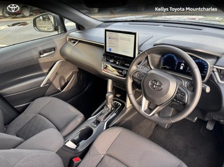 2025 Toyota Corolla Cross COROLLA CROSS 1.8 SPORT €39,895