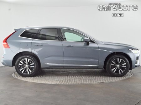 2022 Volvo XC60 - thumbnail 2