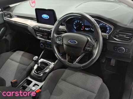 2021 Ford Focus - thumbnail 15