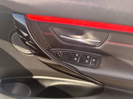 2016 BMW 3 Series - thumbnail 16