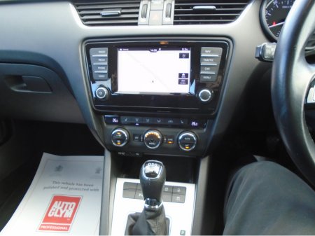 2016 Skoda Octavia 1.4 TSI SE L 150PS 5DR AUTO €11,999 thumbnail