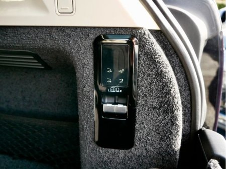 2025 Land Rover Range Rover - thumbnail 26