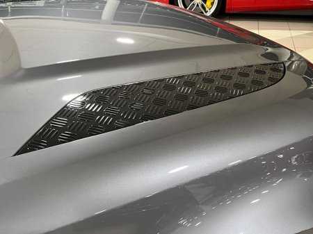 2023 Land Rover Defender - thumbnail 11