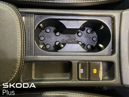 2023 Skoda Octavia - thumbnail 24