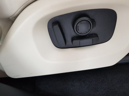 2017 Land Rover Range Rover Sport Range Rover SPO Sport 2.0 SD4 HSE MY17 5 €29,950 thumbnail