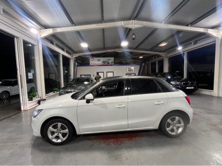 2015 Audi A1 DBA-8XCHZ 3DR €12,950 thumbnail