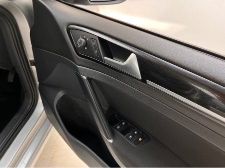 2016 Volkswagen Golf - thumbnail 23