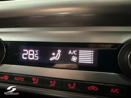 2016 Volkswagen Polo (162) POLO CROSS 1.2 PETROL AUTOMATIC ONLY 59K KMS €13,995 thumbnail