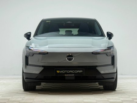2024 Volvo EX30 ULTRA 69KWH *PAN ROOF* €35,990