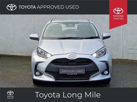 2022 Toyota Yaris 1.5 Hybrid Luna 5dr €23,949 thumbnail