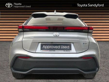 2025 Toyota C-HR SPORT PLUS SIDESTEPS & EXTRAS // HEATED SEATS // APPLE CARPLAY/ANDROID AUTO // SIDE STEPS // WIND DEFLECTORS // FULL WARRANTY €37,945 thumbnail