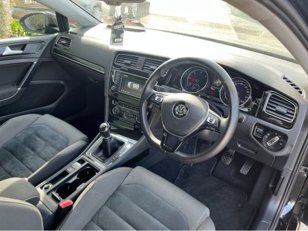 2016 Volkswagen Golf - thumbnail 14