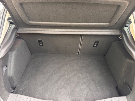 2017 Ford Focus - thumbnail 9