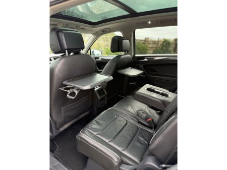 2020 Volkswagen Tiguan - thumbnail 17