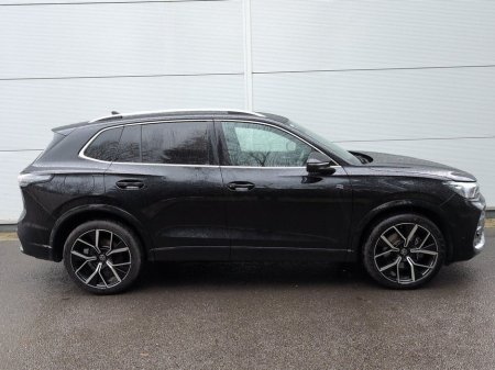 2024 Volkswagen Tiguan 2.0 TDI 150HP R-Line DSG Electric Boot €52,995