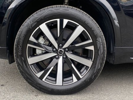 2025 Volvo XC90 - thumbnail 10