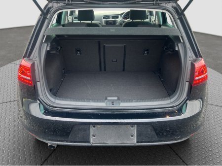 2017 Volkswagen Golf 2017 Volkswagen Golf 1.2 TSI Automatic (19K KM Only) €17,500 thumbnail