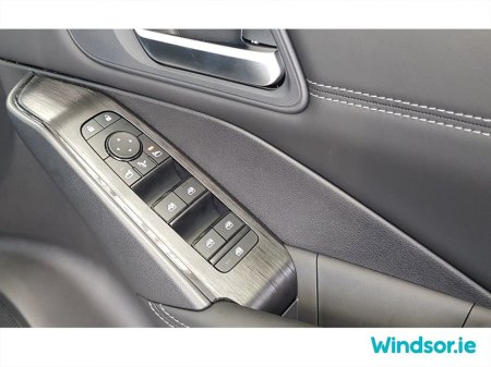 2023 Nissan Qashqai E-POWER SV €3000 SCRAPPAGE OFFER €31,995 thumbnail