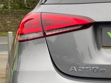 2021 Mercedes-Benz A Class A250E AMG PHEV €26,995 thumbnail