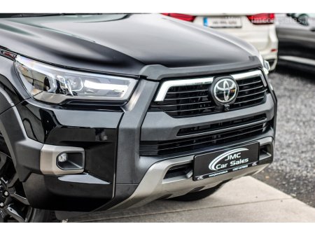 2026 Toyota Hilux - thumbnail 5