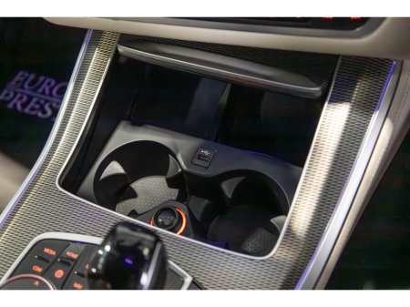 2022 BMW X5 xDrive45e M Sport €57,950 thumbnail