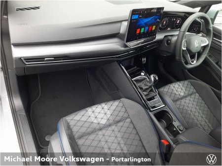 2026 Volkswagen Golf R-LINE 1.5TSI 150HP €42,838 thumbnail