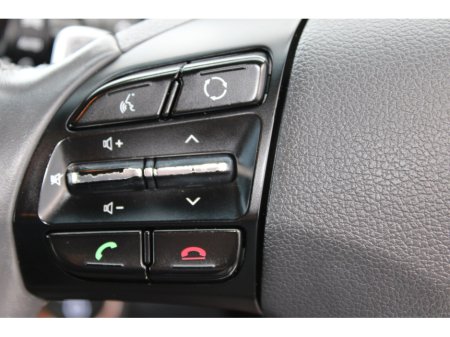 2017 Hyundai Ioniq - thumbnail 21