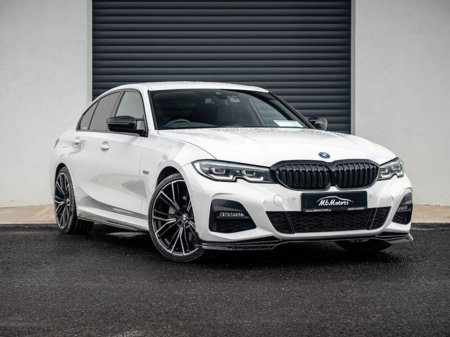 2022 BMW 3 Series - thumbnail 4