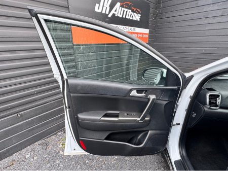 2017 Kia Sportage - thumbnail 14