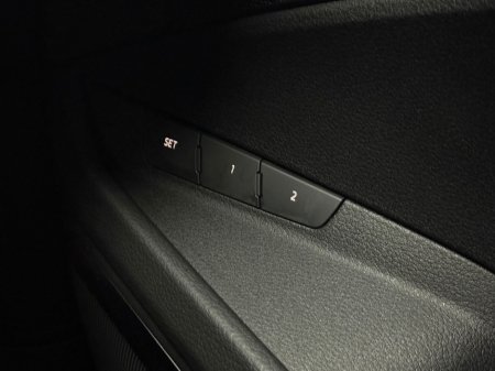 2023 Audi Q8 e-tron - thumbnail 17