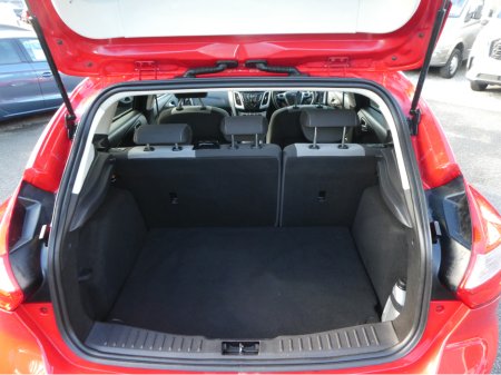 2012 Ford Focus - thumbnail 11