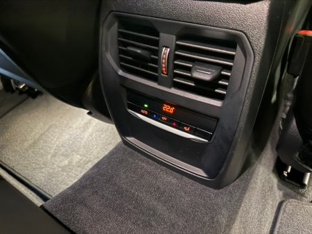 2022 BMW 3 Series - thumbnail 10