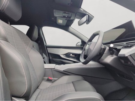 2025 Peugeot 3008 BEV 73kWH 210BHP Allure €42,950