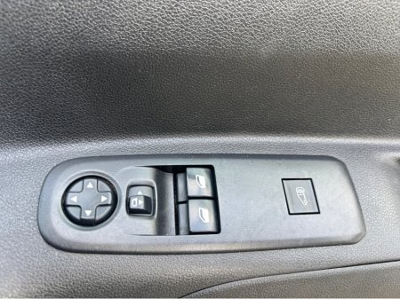 2021 Opel Combo - thumbnail 6