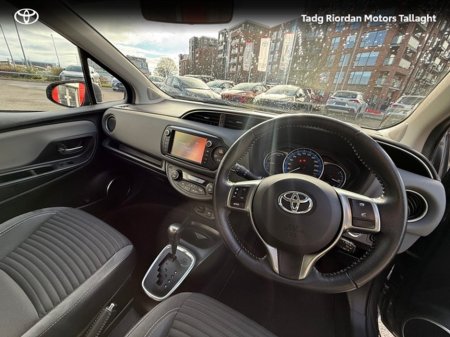 2016 Toyota Yaris - thumbnail 13