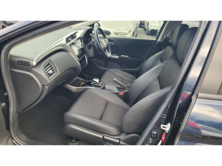 2017 Honda Grace - thumbnail 14