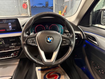 2019 BMW 5 Series 520d SE Auto €23,995 thumbnail