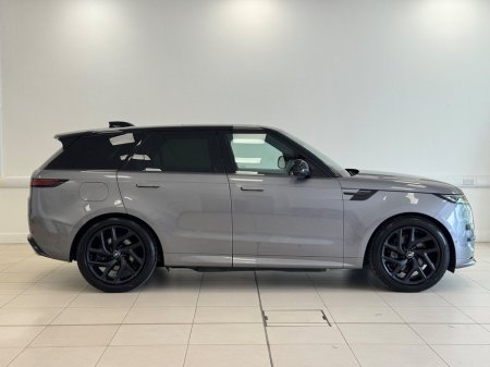 2024 Land Rover Range Rover Sport 3.0 I6 400 PS AWD Auto Dynamic HSE €104,000 thumbnail