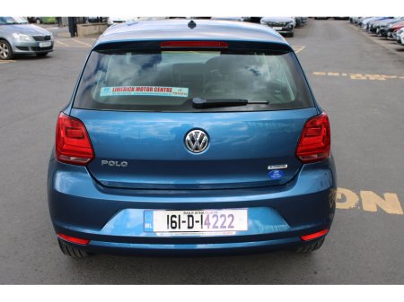 2016 Volkswagen Polo - view 4