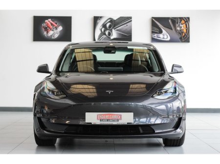 2022 Tesla Model 3 Long Range AWD €28,899 thumbnail