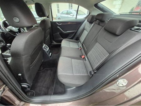 2017 Skoda Octavia - thumbnail 17