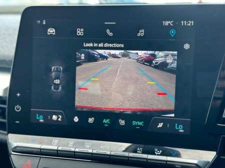 2023 Renault Megane E-Tech EV60 220hp Techno Red / Black thumbnail