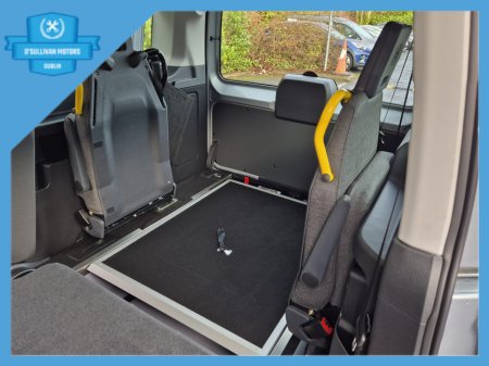 2026 Volkswagen Caddy /2026/2.0 DIESEL/7 SEATER/WAV €74,000 thumbnail