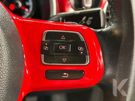 2019 Volkswagen Beetle - thumbnail 18