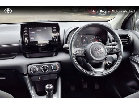 2021 Toyota Yaris - thumbnail 16