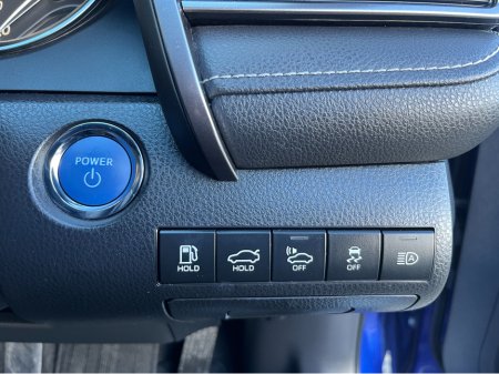 2019 Toyota Camry WS HYBRID AUTOMATIC 2.5 PETROL //HALF LEATHER SEATS//ELECTRIC DRIVERS SEAT//KEYLESS ENTRY//ADAPTIVE CRUISE CONTROL//REVERSE CAMERA// €25,950 thumbnail