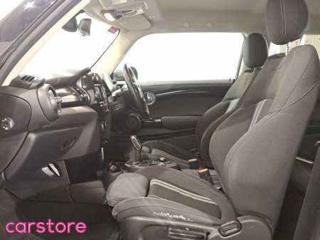 2020 MINI Hatch Cooper Classic Auto €15,880 thumbnail