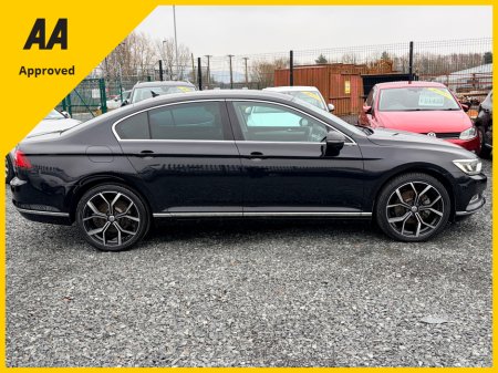 2017 Volkswagen Passat 1.4TSI 4DR AUTO FULLY LOADED WITH SPEC €19,950 thumbnail